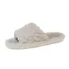 Pantuflas sencillas y elegantes de punta abierta para mujer, adecuadas para usar en exteriores, nuevo estilo otoño e invierno 2026, pantuflas de algodón tipo slip-on de cuadros peludos perezosos