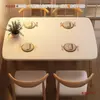 Mesa de jantar para apartamento de família pequena, luxo leve, mesa de jantar retangular moderna simples comercial e cadeiras, mesa de jantar para quarto de aluguel