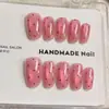 Manicure Feita à Mão para Meninas Doces: Rosa Vibrante com Brilho de Pitaya, Bolinhas, Efeito Olho de Gato, Efeito Iluminador, Unhas Usáveis Atacado
