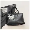 Bolso de Hombro Único de Gama Alta para Mujer 2026 Nuevo Estilo Bolso Tote Simple de Gran Capacidad Moda Casual Ropa de Trabajo Bolso Grande Debajo del Brazo