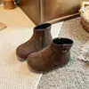 Botas Curtas Infantis da Moda 2026 Outono/Inverno Novas Botas Curtas Retro com Zíper Lateral para Meninas Cor Sólida Versáteis Confortáveis Botas Martin