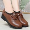 Entrega de una pieza Primavera y Otoño 2024 nuevos zapatos de una sola capa de boca profunda Zapatos planos de mujer de mediana edad y mayores zapatos de cuña cómodos zapatos casuales de cuero