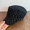 Chapéu equestre clássico vintage retrô de bolinhas para mulheres com fivela de metal, estilo francês, alta qualidade, afina o rosto, boné de beisebol versátil de aba reta