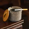 Cenicero Xingyun del fabricante para uso doméstico en la sala de estar, con tapa, elegante y de alta gama, un cenicero premium para cigarros