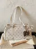 Cross2026 Otoño Nuevo Retro Bolso de Hombro Único Moda Femenina Nicho Bolso de Axila Bolso de Mano Elegante de Moda