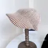 Sombrero de Equitación a Rayas de Contraste de Textura de Alta Gama para Mujer Otoño e Invierno Mezcla de Lana Gorra con Visera Sombrero Tejido Retro Hacia Adelante
