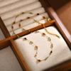 Cadena de clavícula dorada con diseño de nicho de estilo europeo y americano, joyería de cadena de clavícula, collar de piedra natural para mujer que no se desvanece