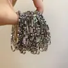 Cadena en Capas de Diamantes de Colores, Incrustada con Cristales de una Sola Fila de Colores, Pulsera Elástica, Sensación de Lujo Ligero de Gama Alta, Accesorio de Mano Simple y de Moda