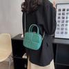 Bolso popular de este año para mujer, nueva moda de otoño e invierno 2022, bolso bandolera con entramado cruzado de color sólido, bolso cuadrado pequeño portátil