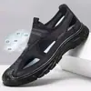 Sandálias Antiderrapantes de Pequim Antigo para o Verão, Sapatos Respiráveis de Bico Fechado em Malha para Dirigir, Tamancos Versáteis Casuais Vazados para Pessoas de Meia-Idade