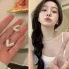 Aretes de Clip Estilo Francés en Forma de Corazón para Mujer, Diseño de Nicho con un Toque de Lujo, Venta Caliente 2025, Pendientes Minimalistas y Exquisitos