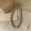 Collar de Perlas de Múltiples Capas Incrustado con Diamantes Estilo Corte Francés, Cadena para Suéter de Lujo Ligero Francés de Alta Gama, Versátil para Otoño e Invierno