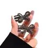 Presilha de cabelo elegante com laço e strass nas laterais, presilha bico de pato pequena e delicada para franja e fios soltos, acessório de cabelo para mulheres