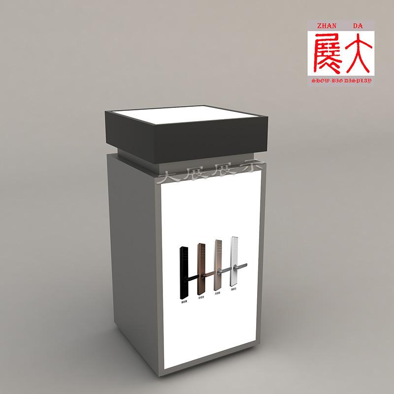 锁架VIP方形展柜 17th Dec, 2022.jpg