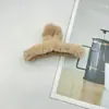 Oufei Le versão coreana do grande clipe de pelúcia de vison outono e inverno parte de trás da cabeça cabelo de coelho clipe de tubarão grampo de cabelo acessórios de cabelo atacado