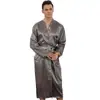 Bata Ligera de Tamaño Europeo Transfronteriza para Hombre de Verano Popular de Longitud Media Cardigan de Imitación Seda Camisón Pijama Ropa de Casa para Hombre Verano