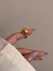 Anillo ins dorado de talla única abierta con textura de esmalte de latón ligero de gota de agua de espejo de metal exagerado que combina con todo, estilo europeo y americano