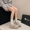 Populares zapatos retro Birkenstock de cobertura total para mujer, nuevos zapatos casuales de otoño 2026 con suela gruesa para aumentar la altura para mujer, zapatos slip-on versátiles para mujer