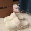 Chinelos femininos de algodão removíveis e laváveis, novo estilo outono/inverno, impermeáveis, adequados para uso externo, com solas antiderrapantes, forro de fleece e design espessado para aquecimento
