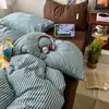Ligero y Sencillo Rayas Mezcla y Combina Color Sólido Resistente a Manchas Funda Nórdica Juego de Cama Juego de Cuatro Piezas Dormitorio Estudiantil Sábana Juego de Tres Piezas