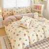 Juego de Cama Estilo Ins de Cuatro Piezas Sábanas Cepilladas Simples Funda Nórdica para Dormitorio Estudiantil Ropa de Cama Funda Nórdica de Tres Piezas 2m Hogar