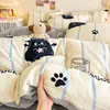 Juego de cuatro piezas de leche polar de invierno, sábana y funda de edredón de coral engrosado Clase A, ropa de cama con forro polar, juego de tres piezas para estudiantes