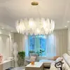 Lustre moderno de penas de luxo leve, iluminação estilo francês para sala de estar, quarto, sala de jantar, design simples e criativo, iluminação de villa de alto padrão