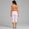 Conjunto de Sutiã Esportivo Cruzado com Gola Halter para Mulheres, Lindo Sutiã de Yoga com Costas Cruzadas, Calça Capri de Fitness de Secagem Rápida, Conjunto de Duas Peças para Yoga