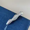 Clip de Pico de Pato Geométrico con Puntos de Ola Azul de Cuero Plateado Pinza para el Cabello Moda Simple Pinza para Flequillo Tocado Versátil Accesorios para el Cabello Estilo Nuevo