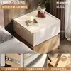 Mesa de cabeceira de madeira maciça, novo modelo 2026, para uso doméstico, estilo minimalista italiano, tamanho pequeno, design de luxo leve e uma sensação de alta qualidade