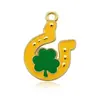 Série Festival Irlandês DIY Desenho Animado Esmalte Joias Acessórios Pingente Único Trevo Verde Pulseira Charme