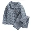 Pijama Infantil Outono e Inverno Novo Estilo Calça de Manga Longa para Meninos Roupa de Casa Roupa Infantil Cardigan de Veludo Alemão Roupa de Casa para Meninas Atacado