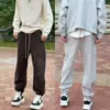 Nueva Tendencia Otoñal Marca Pantalones Deportivos Casuales con Puño en Forma de Guadaña para Hombre Sueltos Peso Pesado Caída Versátiles Deportivos Casuales Pantalones Largos