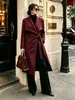 Abrigo largo de lana color vino tinto con solapa grande y cinturón para mujer, estilo europeo y americano, entallado a la cintura, elegante, para commuting, ropa de abrigo de lana para dama