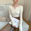 Novo suéter feminino de cashmere para outono e inverno, suéter base de malha canelada slim-fit com decote V, gola semiaberta, camada interna quente