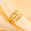 Anillo de moda transfronterizo nicho gama alta estilo ins acero inoxidable chapado en oro exagerado incrustado con cuentas blancas anillo joyería al por mayor