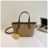 Bolso de Mano Tejido de Verano para Mujer 2026 Nuevo de Moda Exquisito Bolso Tote Calado Versátil Bolso de Hombro Cruzado
