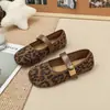 Versátiles Zapatos de Primavera y Otoño Estilo Coreano Retro para Viajar Suela Suave 2026 Boca Baja Zapatos Individuales para Mujer Cómodos Planos Zapatos de Abuela