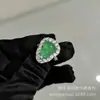 Anel de Prata Banhada com Calcedônia Verde Gelo Incrustada Estilo Chinês Novo, Anel de Jade Ajustável para Mulheres, Joia de Ágata Verde Claro