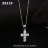 Pingente Colar Cruz de Aço Titânio para Mulheres, Luxo Leve Nicho Aço Inoxidável Não Desbota Estilo Feriado Acessório Corrente Clavícula