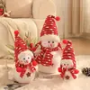 Decoração de boneco de neve de desenho animado de Natal boneca grande decoração de Natal layout de cena de vitrine de shopping