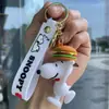 Colgante de Mochila de Muñeco de Dibujos Animados Snoopy Transfronterizo Llavero de Pareja para Coche Llavero Pequeño de Máquina de Garra