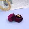 Caja de Anillo Hexagonal Pequeña de Terciopelo de Alta Gama Transfronteriza Caja de Joyería Caja de Embalaje para Joyería Caja de Regalo
