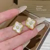 Pendientes de Moda de Aguja de Plata 925 con Cubos de Perla de Venta Caliente Pendientes Dulces de Nicho de Gama Alta Pendientes de Diseño Exquisito
