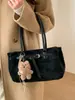 Bolsa de Couro Camurça para Mulheres, Grande Capacidade, Novo Modelo 2026, Bolsa de Ombro Retro Fosca de Nicho, Bolsa Tote para o Dia a Dia Estilo Preguiçoso