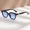 Gafas de sol cuadradas estilo coreano para pareja, marco pequeño, cara pequeña, ojo de gato para mujer, de moda, gama alta, estilo callejero, parasol de verano para hombre