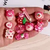 Nuevos accesorios de resina de oso de fresa transparentes funda para teléfono móvil pasador de pelo taza zapatos material DIY de pegamento cremoso venta al por mayor