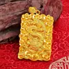 Pingente Banhado a Ouro da Marca Dragão Masculino, um Acessório de Pingente Dourado Ousado para Homens Que Pode Ser Combinado com um Colar, Oferecendo um Estilo Chinês de Alta Qualidade