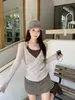Conjunto de dos piezas de blusa casual de manga larga estilo coreano para talla grande de principios de otoño con cuello de corbata y top tipo halter