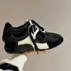 Zapatillas de entrenamiento retro de encaje en bloque de color, ligeras y versátiles, alemanas, para mujer, elegantes para otoño/invierno, con aumento de altura oculto, zapatillas deportivas casuales